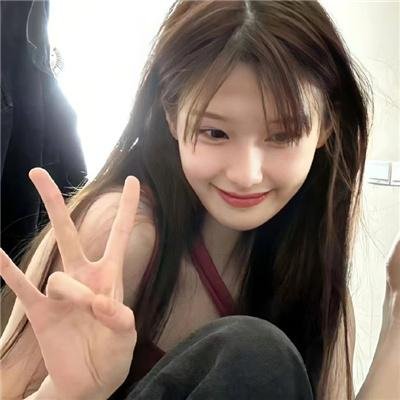 色肉毒蝎女